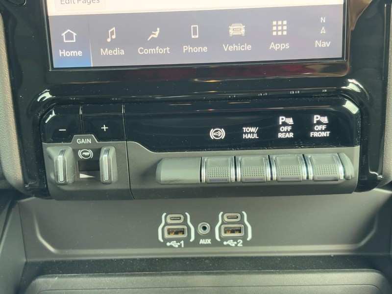 Ram 2500 Vehicle Full-screen Gallery Image 09