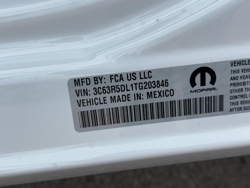 Ram 2500 Vehicle Full-screen Gallery Image 22