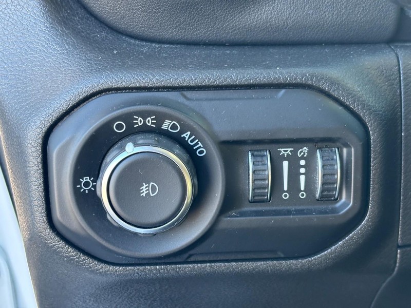 Jeep Wrangler Unlimited Vehicle Full-screen Gallery Image 16