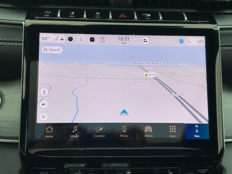 Jeep Grand Cherokee Vehicle Full-screen Gallery Image 17