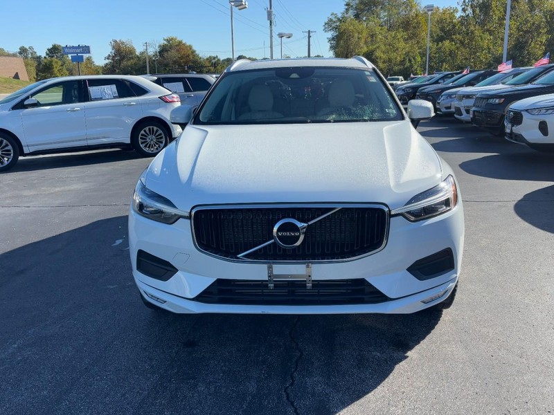 Volvo XC60 Vehicle Full-screen Gallery Image 09