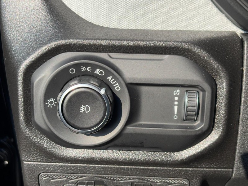 Jeep Wrangler Vehicle Full-screen Gallery Image 11