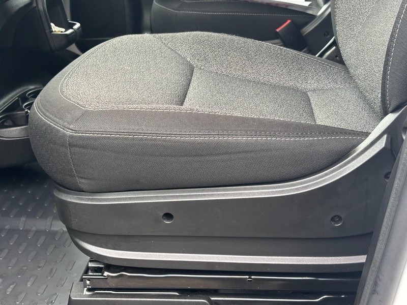 Ram ProMaster Cargo Van Vehicle Full-screen Gallery Image 19
