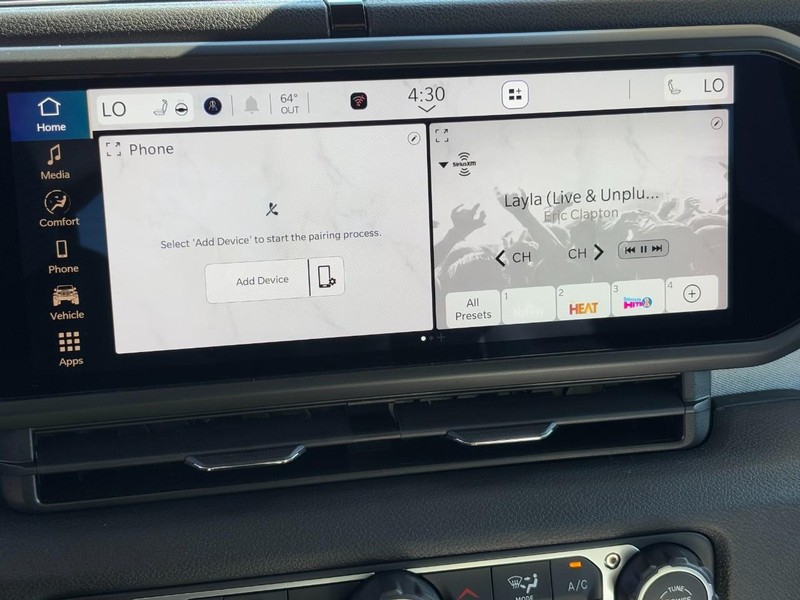 Jeep Wrangler Vehicle Full-screen Gallery Image 15