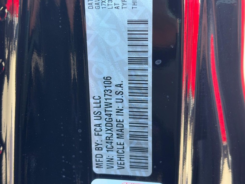 Jeep Wrangler Vehicle Full-screen Gallery Image 20