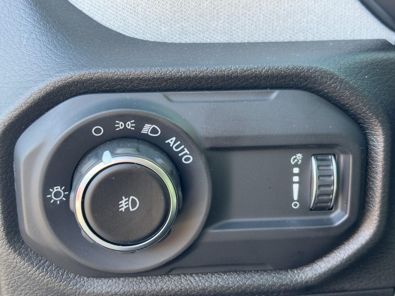 Jeep Wrangler Vehicle Full-screen Gallery Image 08