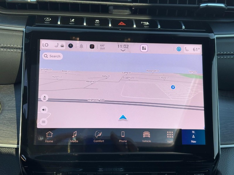 Jeep Grand Cherokee Vehicle Full-screen Gallery Image 17