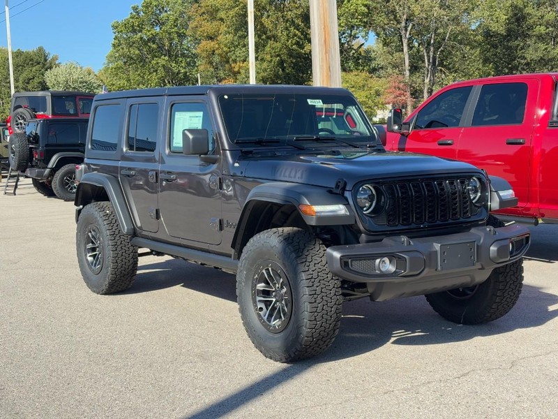 Jeep Wrangler Vehicle Full-screen Gallery Image 12
