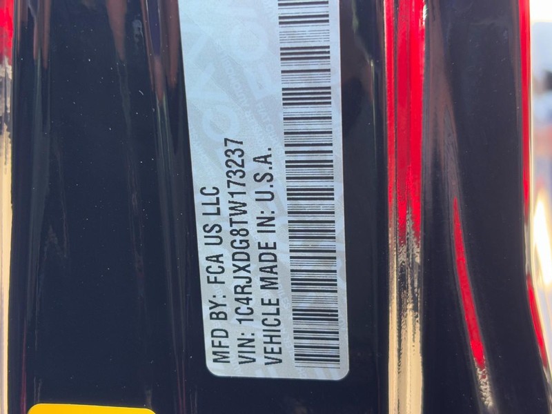 Jeep Wrangler Vehicle Full-screen Gallery Image 20