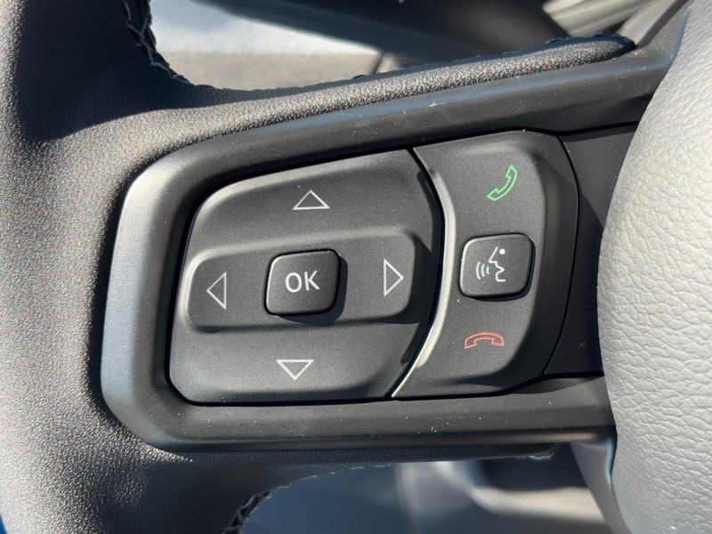 Jeep Gladiator Vehicle Full-screen Gallery Image 12