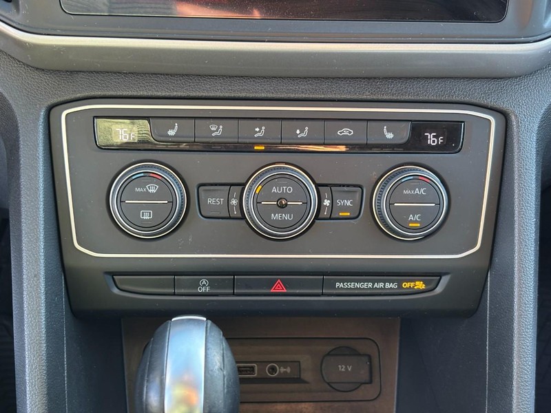 Volkswagen Atlas Vehicle Full-screen Gallery Image 22