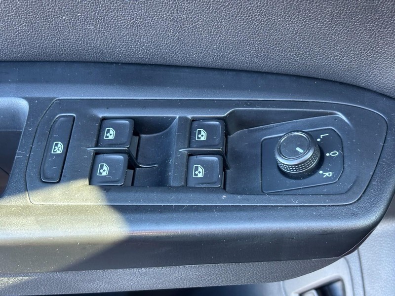 Volkswagen Atlas Vehicle Full-screen Gallery Image 23