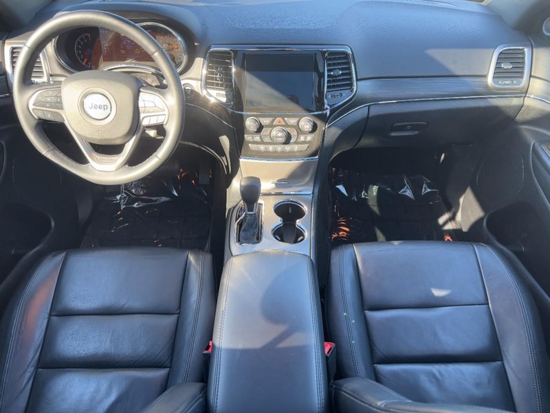 Jeep Grand Cherokee WK Vehicle Full-screen Gallery Image 11