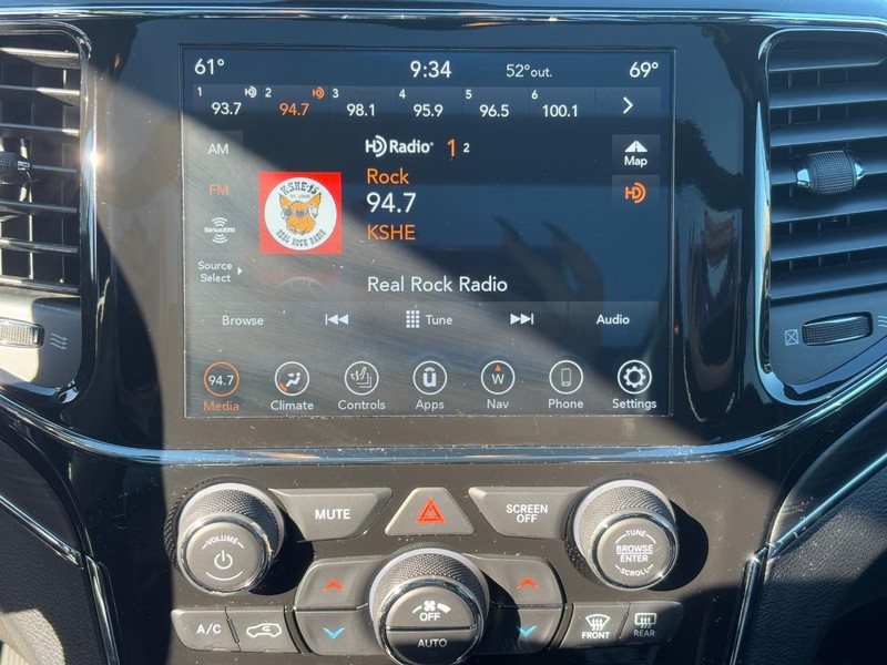 Jeep Grand Cherokee WK Vehicle Full-screen Gallery Image 20