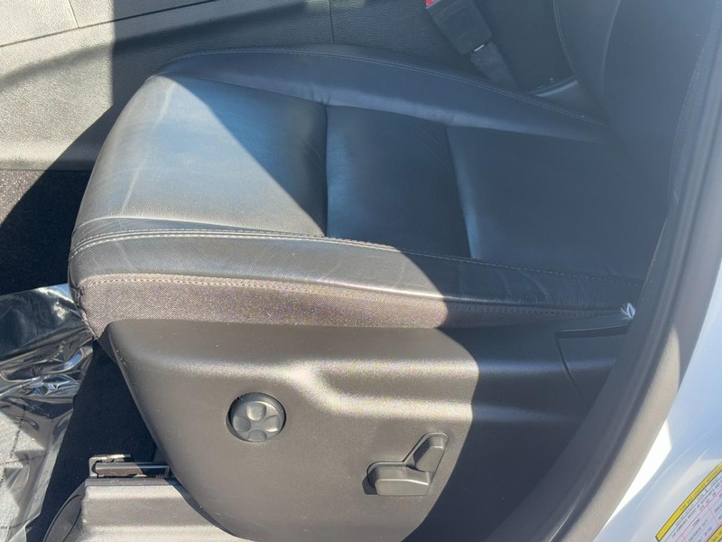 Jeep Grand Cherokee WK Vehicle Full-screen Gallery Image 25