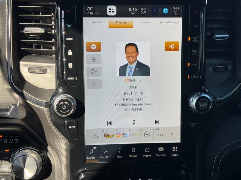 Ram 1500 Vehicle Full-screen Gallery Image 19