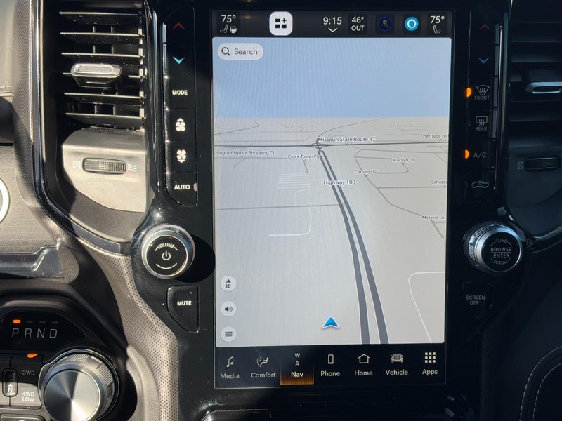 Ram 1500 Vehicle Full-screen Gallery Image 21