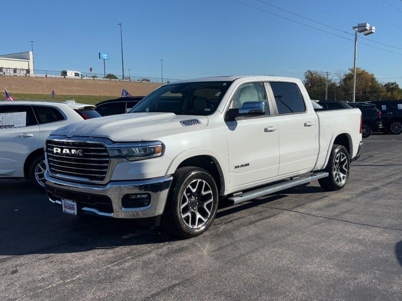 Ram 1500 Vehicle Full-screen Gallery Image 08
