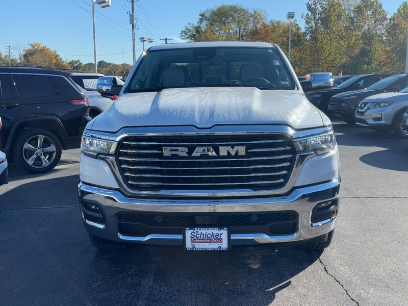 Ram 1500 Vehicle Full-screen Gallery Image 09