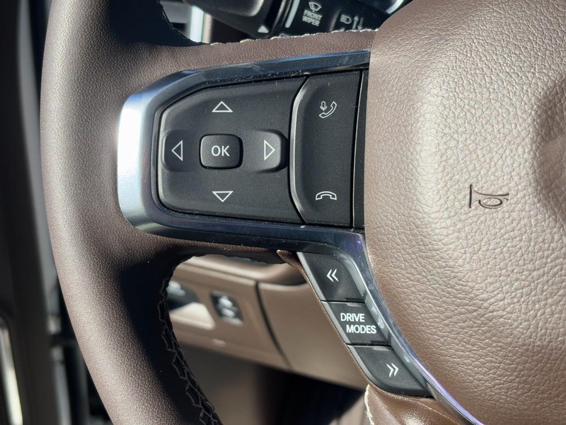 Ram 1500 Vehicle Full-screen Gallery Image 16