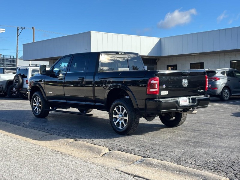 Ram 2500 Vehicle Full-screen Gallery Image 06