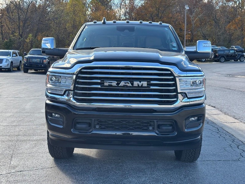 Ram 2500 Vehicle Full-screen Gallery Image 09