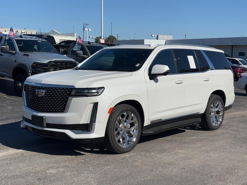 Cadillac Escalade Vehicle Full-screen Gallery Image 07