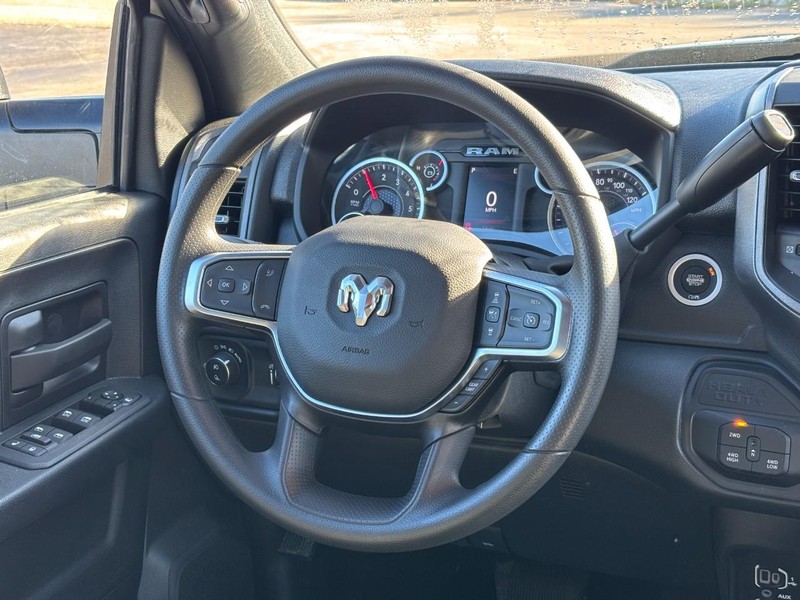 Ram 3500 Vehicle Full-screen Gallery Image 07