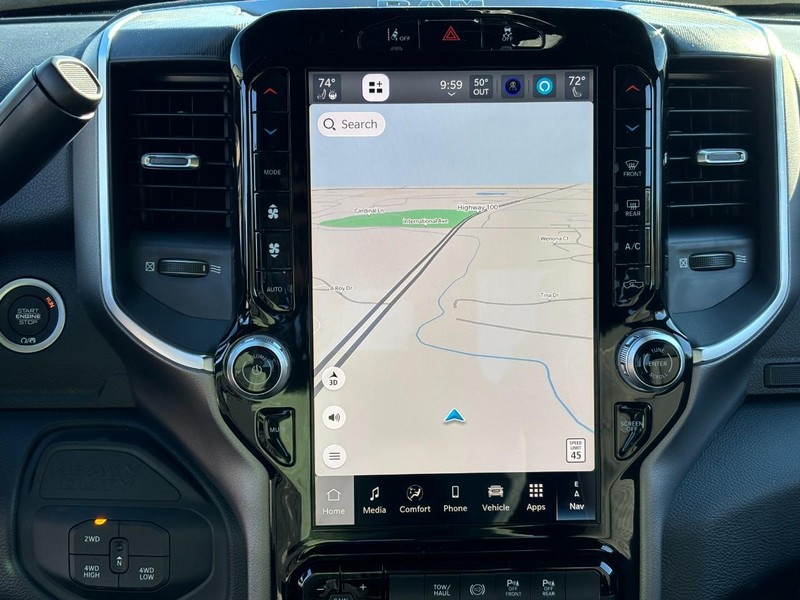 Ram 3500 Vehicle Full-screen Gallery Image 26