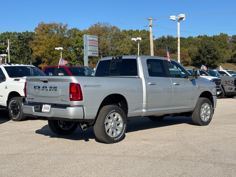 Ram 2500 Vehicle Full-screen Gallery Image 03
