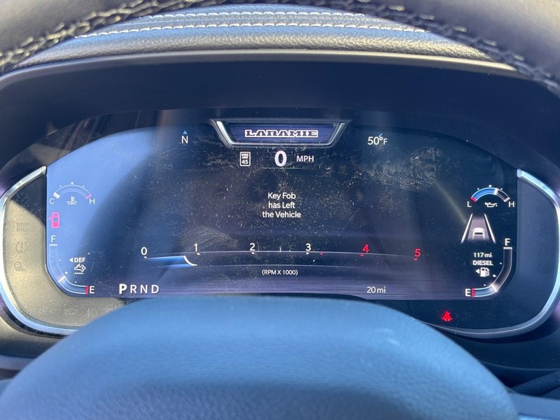 Ram 2500 Vehicle Full-screen Gallery Image 14