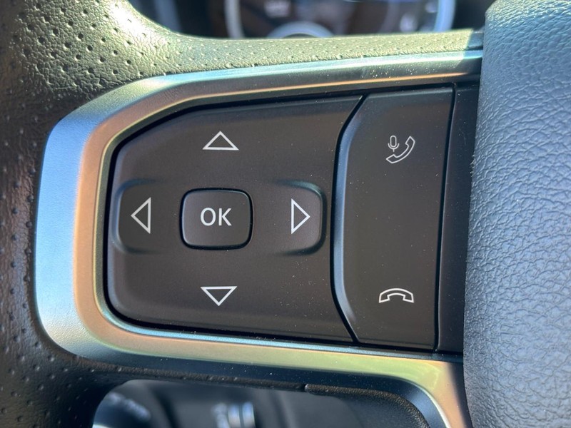 Ram 3500 Chassis Cab Vehicle Full-screen Gallery Image 08