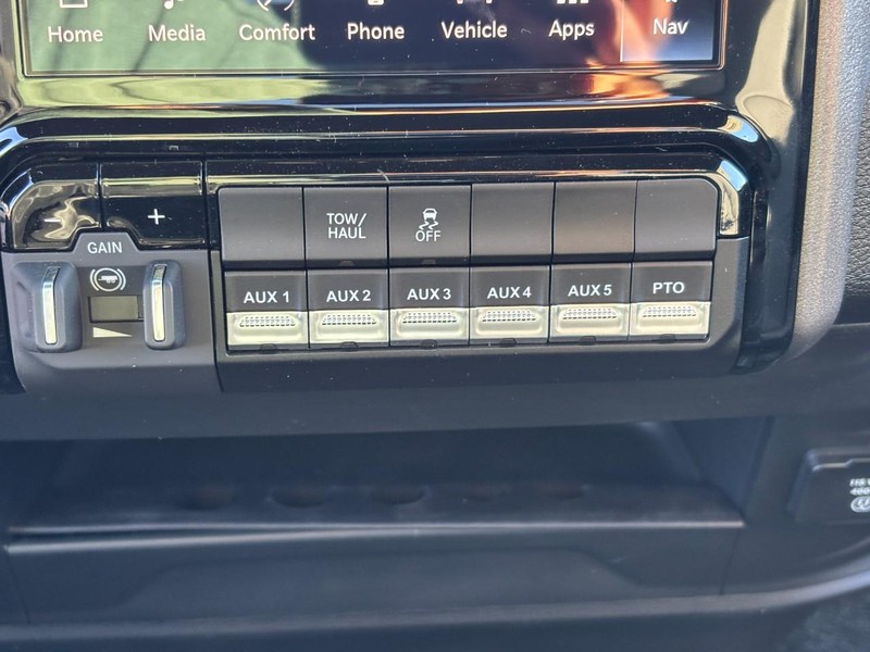 Ram 3500 Chassis Cab Vehicle Full-screen Gallery Image 13