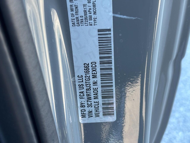 Ram 3500 Chassis Cab Vehicle Full-screen Gallery Image 16