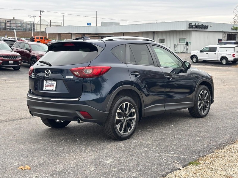 Mazda CX-5 Vehicle Full-screen Gallery Image 03