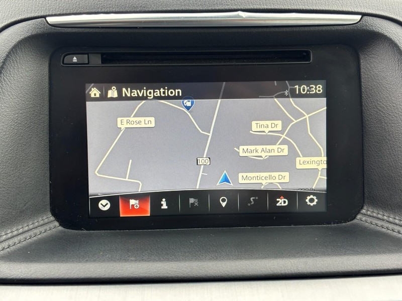 Mazda CX-5 Vehicle Full-screen Gallery Image 20