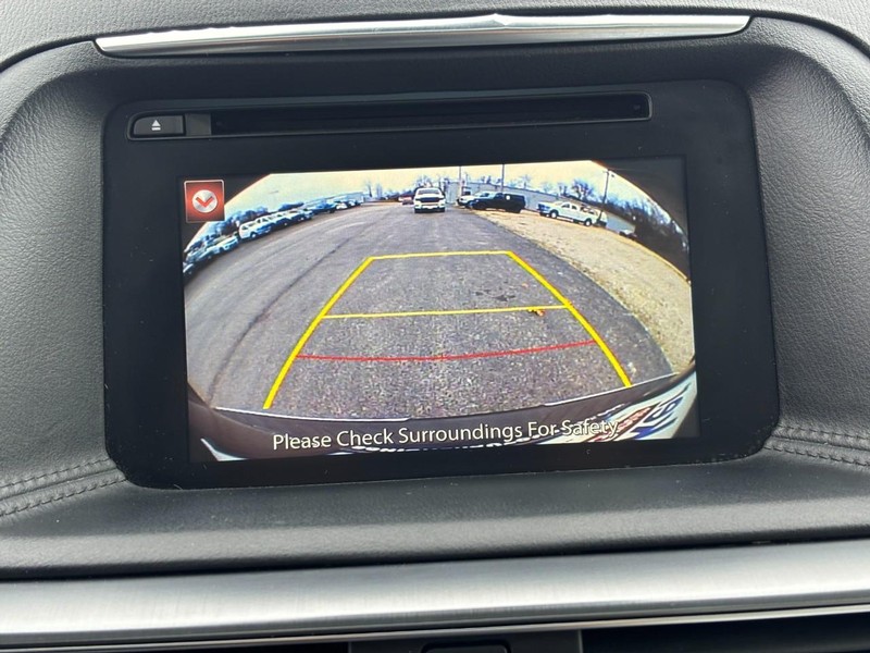 Mazda CX-5 Vehicle Full-screen Gallery Image 21