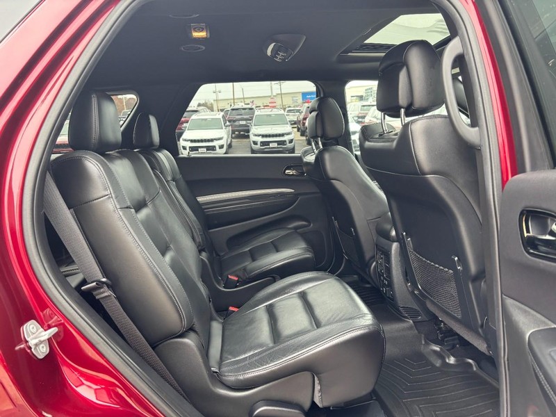 Dodge Durango Vehicle Full-screen Gallery Image 10