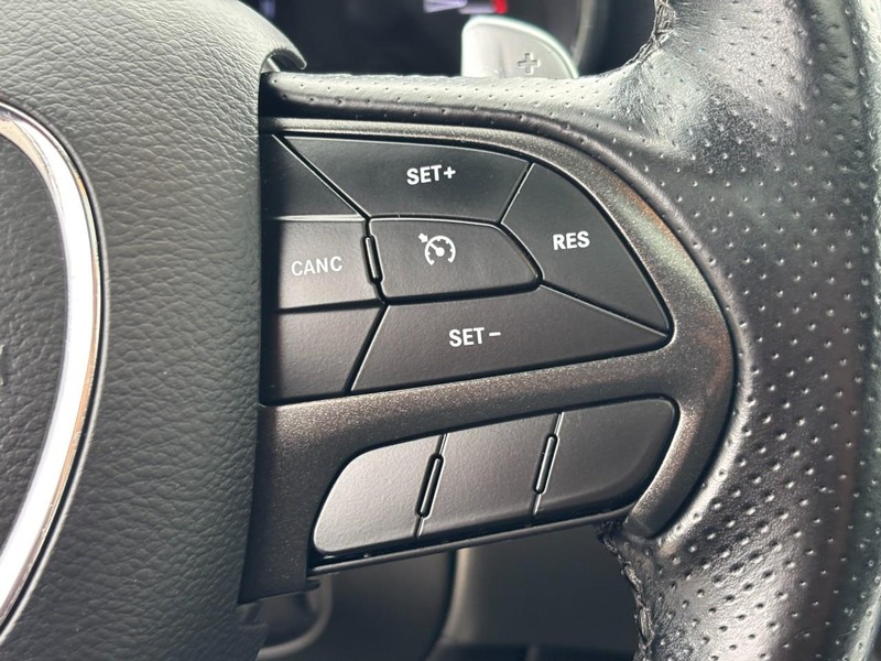 Dodge Durango Vehicle Full-screen Gallery Image 18