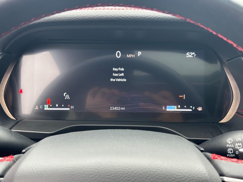 Jeep Grand Cherokee Vehicle Full-screen Gallery Image 19