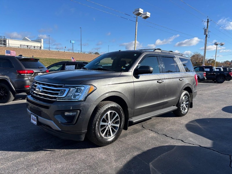 Ford Expedition Vehicle Full-screen Gallery Image 08