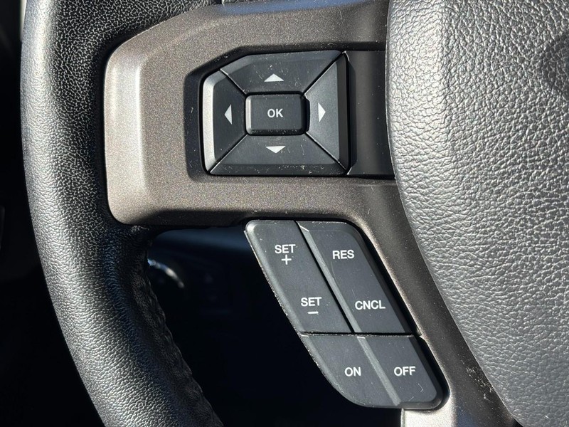 Ford Expedition Vehicle Full-screen Gallery Image 18