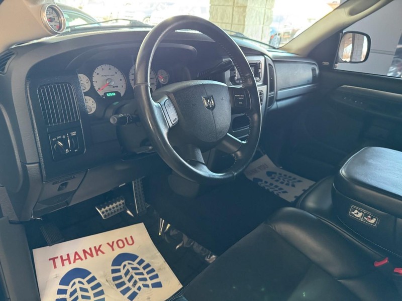 Dodge Ram SRT-10 Vehicle Full-screen Gallery Image 12