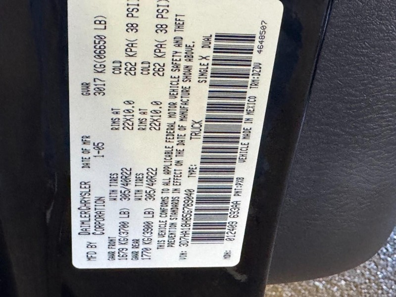 Dodge Ram SRT-10 Vehicle Full-screen Gallery Image 16