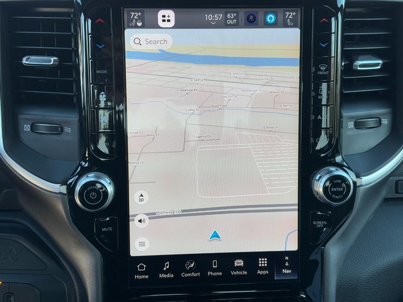 Ram 2500 Vehicle Full-screen Gallery Image 18