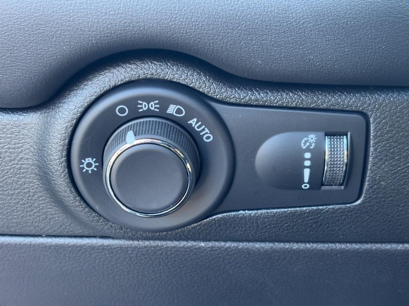 Dodge Durango Vehicle Full-screen Gallery Image 12