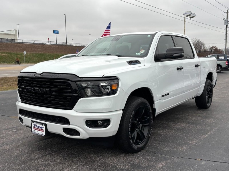 Ram 1500 Vehicle Full-screen Gallery Image 08