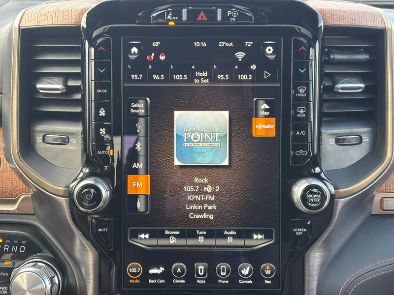 Ram 1500 Vehicle Full-screen Gallery Image 12