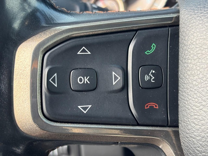 Ram 1500 Vehicle Full-screen Gallery Image 16