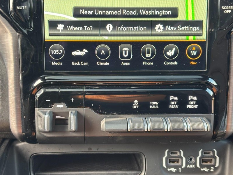 Ram 1500 Vehicle Full-screen Gallery Image 22